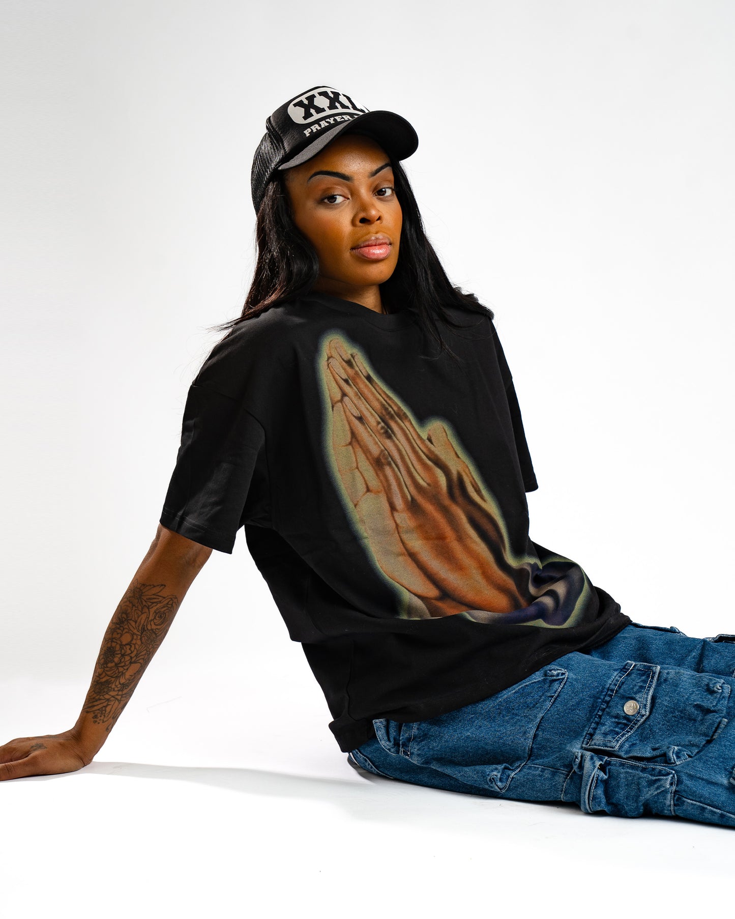 Prayer Hands Oversized Tee - Black